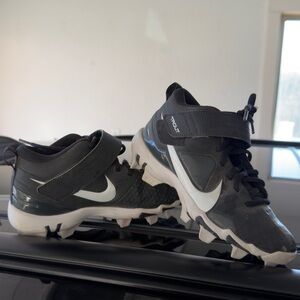 Nike Kids Fastflex Black and White baseball cleats